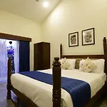 Aromiaa Villa Baga Beach
